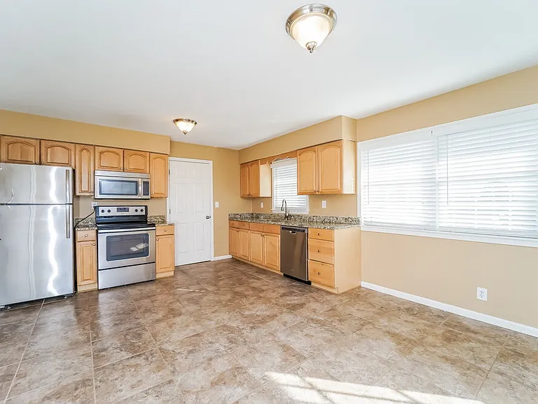 6506 Missionary Ridge Dr — Photo 10
