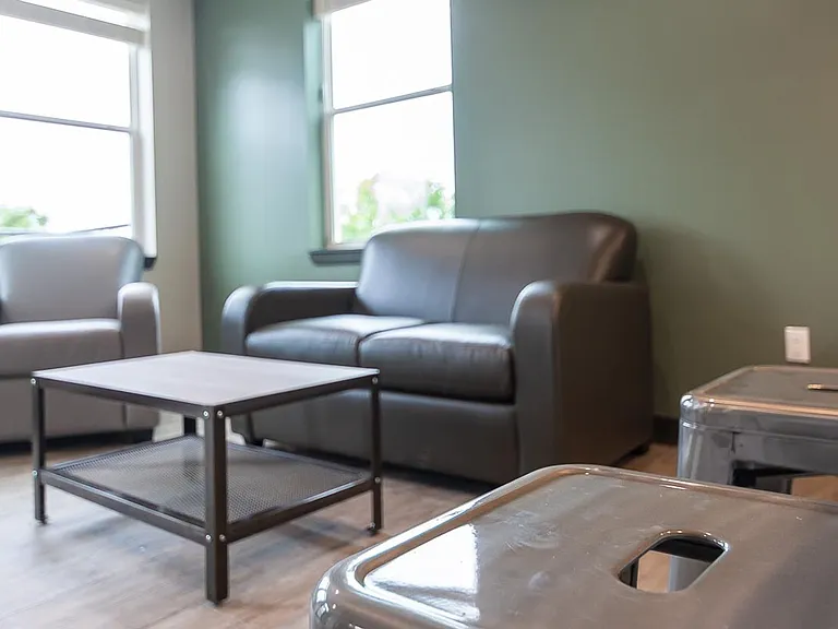 The Bentley Apartments — Photo 72