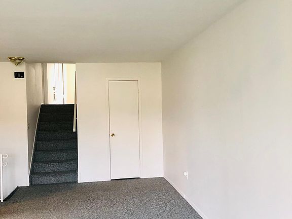 4th image of 15-65 208th Pl Floor 2