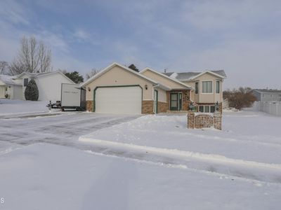 926 Mahone Ave, Bismarck, ND, 58503