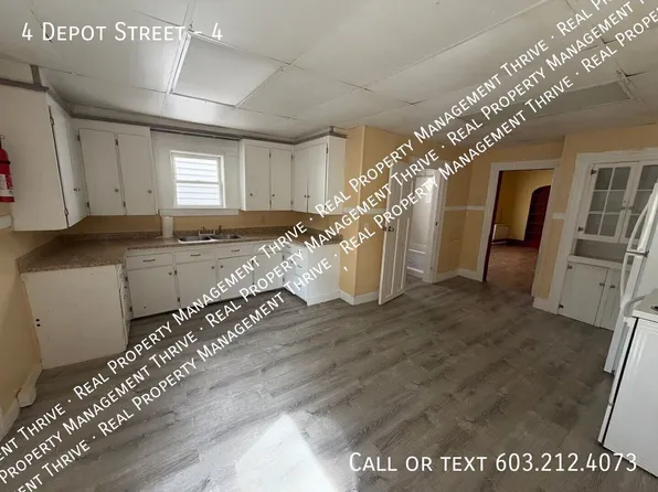 4 Depot St #4, Pittsfield, NH 03263