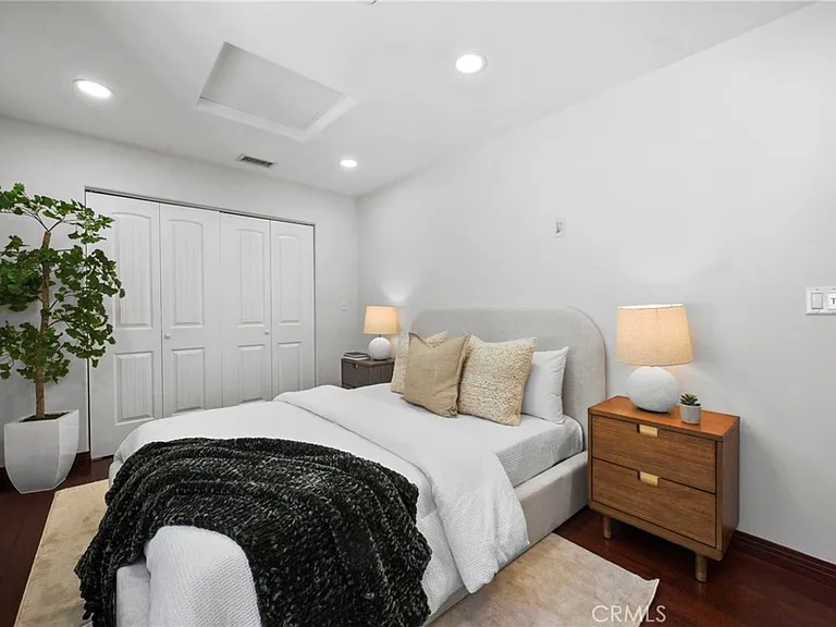 33 Elm St #B — Photo 4