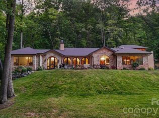 959 & 957 Dave Whitaker Rd, Horse Shoe, NC 28742