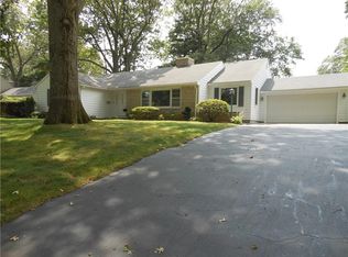 80 Glen Ridge Rd, Cranston, RI 02920
