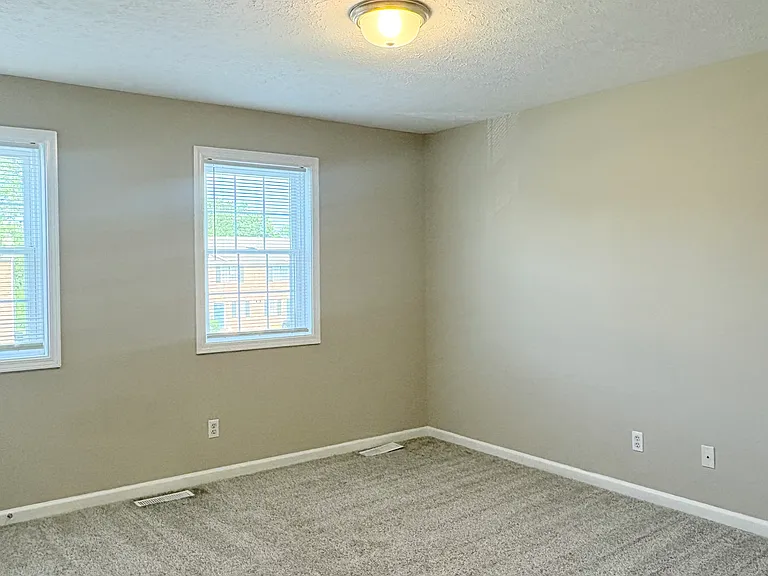 121 Hillridge Ct #C — Photo 10