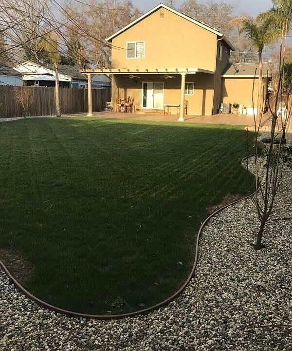 2nd image of 432 Jasmine Ave