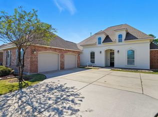112 Brianna Ln, Broussard, LA 70518