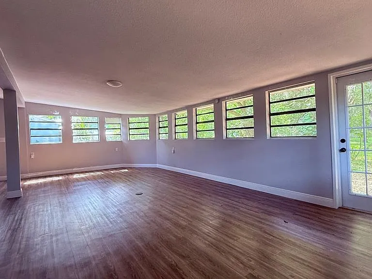 2940 Lake Margaret Dr — Photo 8
