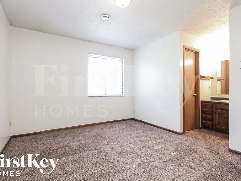 8611 Gandy Ct — Photo 8