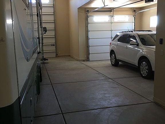 Single car garage