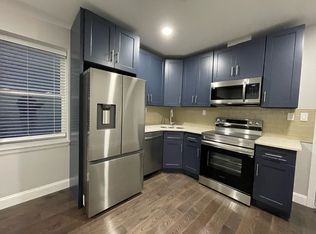 329 N 11th St #2R, Philadelphia, PA 19107