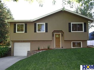 109 Laura Ln, Ceresco, NE 68017