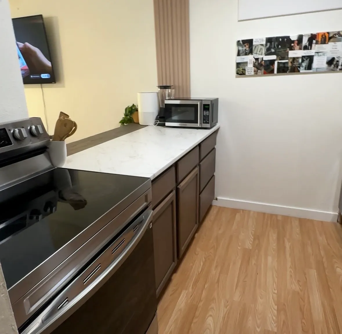 2 bed, 874 sqft, $1,700 — Photo 3