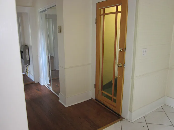 One Bed/One Bath in Duckpond Near Downtown 400 Leasing Bonus** — Photo 3