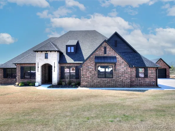 5112 E Madison St, Claremore, OK 74019