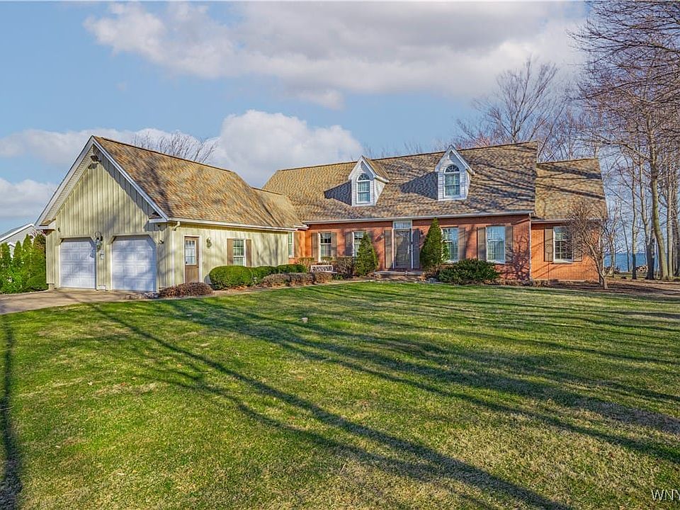 7131 Lakeshore Terrace, 3BR, 3/2 Baths