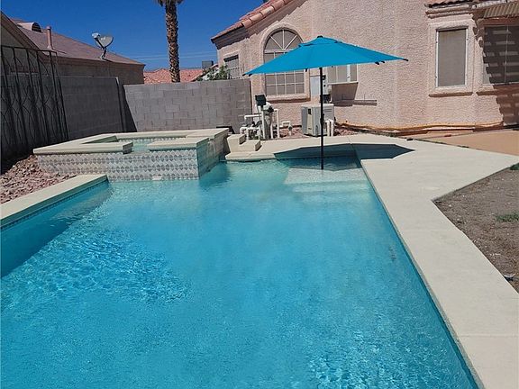 3rd image of 7293 Alsop Ct