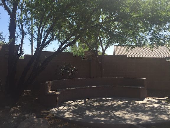 Outdoor Seating 