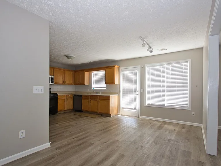 3292 Shady Valley Ct — Photo 20