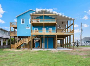 877 Alberdie Dr, Crystal Beach, TX 77650