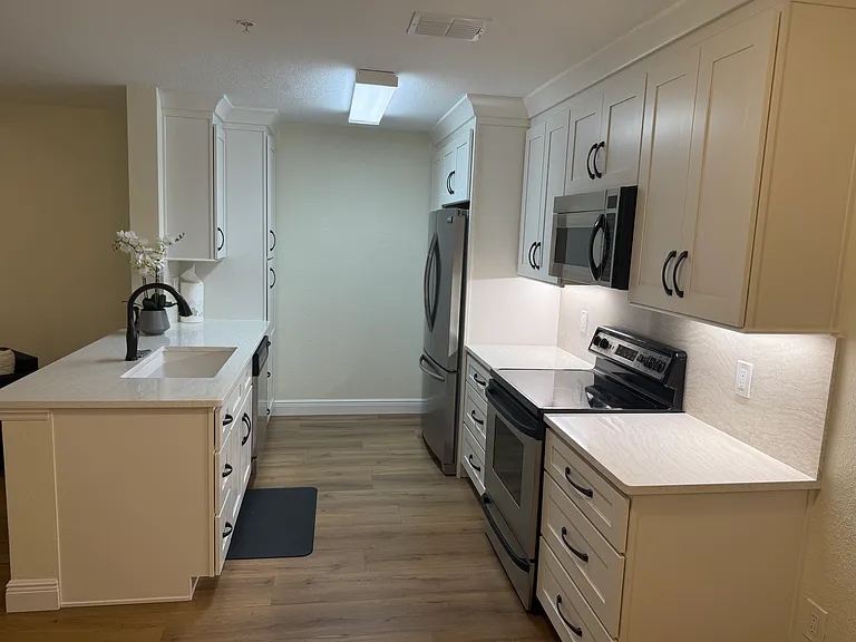 940 Village Trl #1-105 — Photo 10