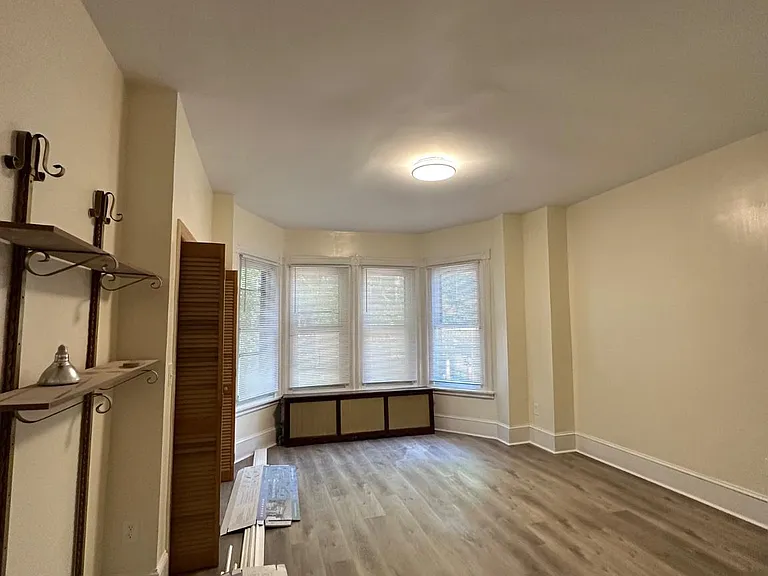 5030 Hazel Ave #2F — Photo 9