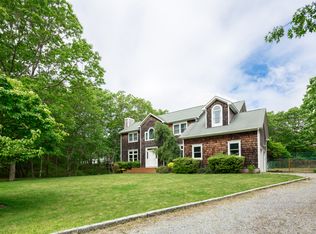 1 Mountain Laurel Ln, Southampton, NY 11968