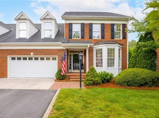 2404 Philadelphia Lake Ct, Greensboro, NC 27408