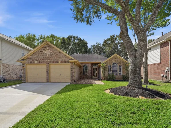15307 Inks Lake Dr, Sugar Land, TX 77498