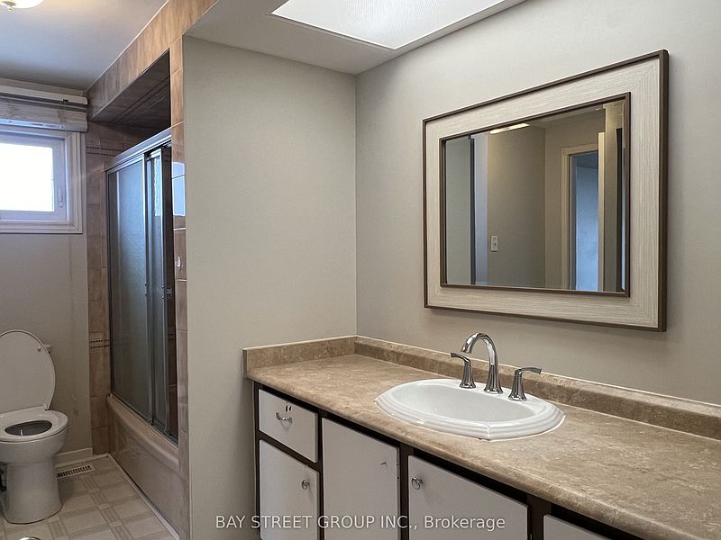 Mississauga House for rent - 3 Bedrooms — photo 13
