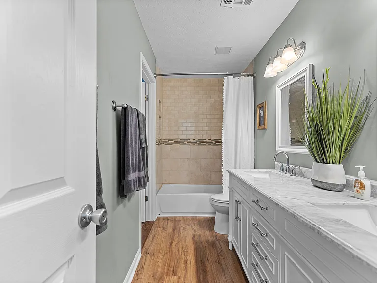 2321 Sierra Dr — Photo 14