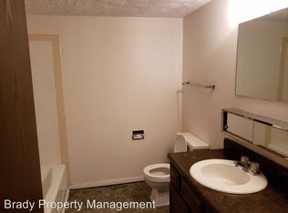 1 Willedrob Rd APT 22, Bloomington, IL 61701