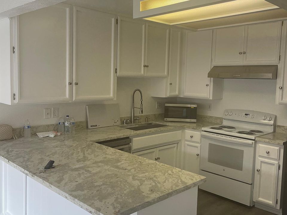 1st image of 1733 Kent St APT A