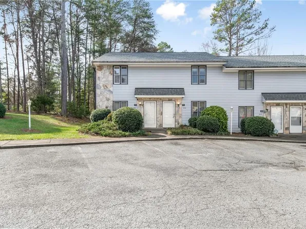 914 S Ridge Ct #131, Winston Salem, NC 27107