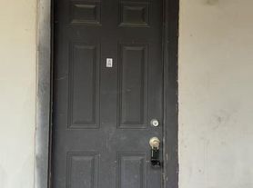1006 N Meadows Dr, Austin, TX