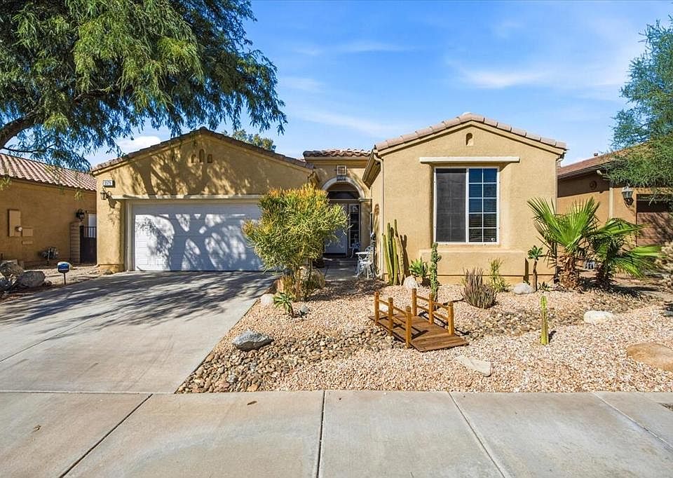 1st image of 2579 Savanna Way