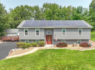 11 Maplewood Dr, Middletown, NY 10940