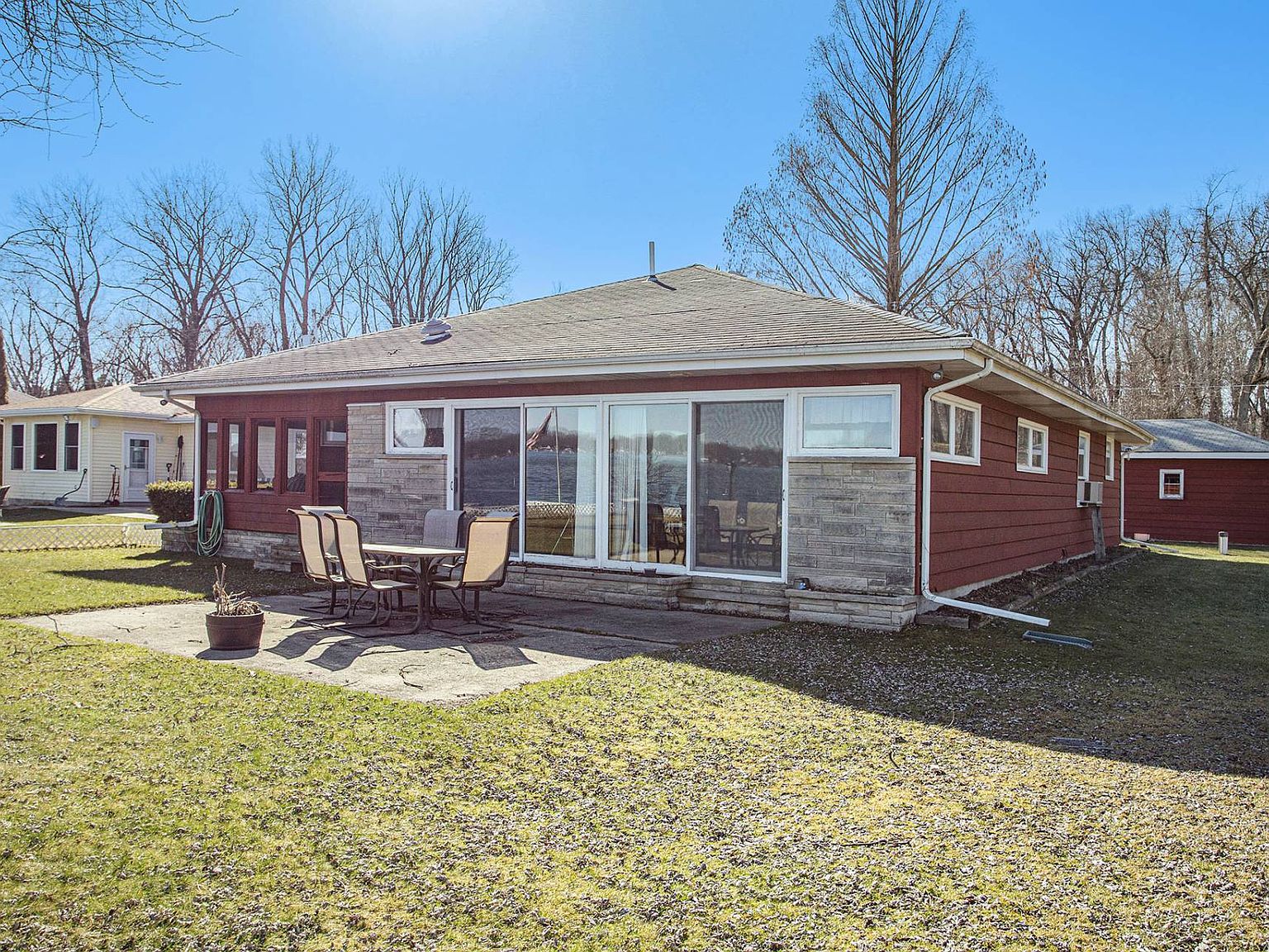 55049 Indian Trl, Eau Claire, MI 49111 Zillow