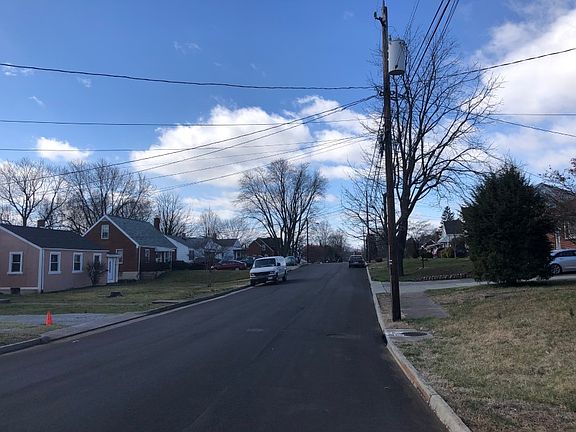 4th image of 3133 Maplelawn Ave NW