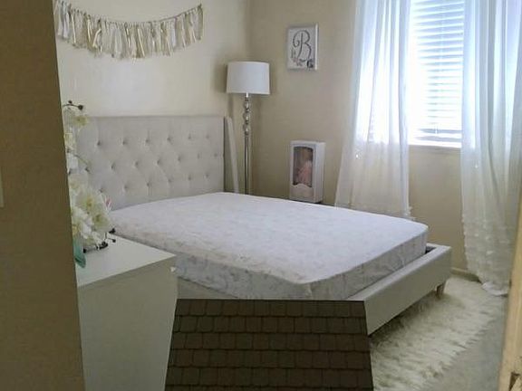 5th image of 1103 Cypress Ave