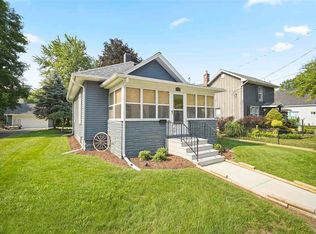 723 Elmwood Ave, Jackson, MI 49203