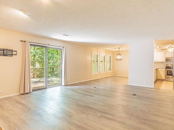 2nd image of 22 Reddina Ln