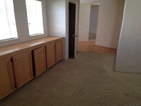 5th image of 318 Moonstone Bay Dr