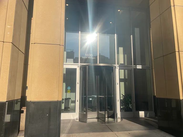 1400 S Michigan Ave #1712 — Photo 4