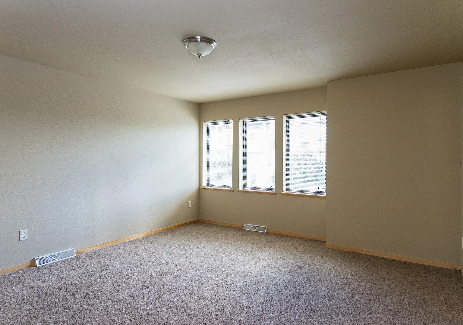 Dawes Street Townhouses — Photo 2