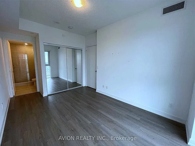 5180 Yonge St #2802 — Photo 11