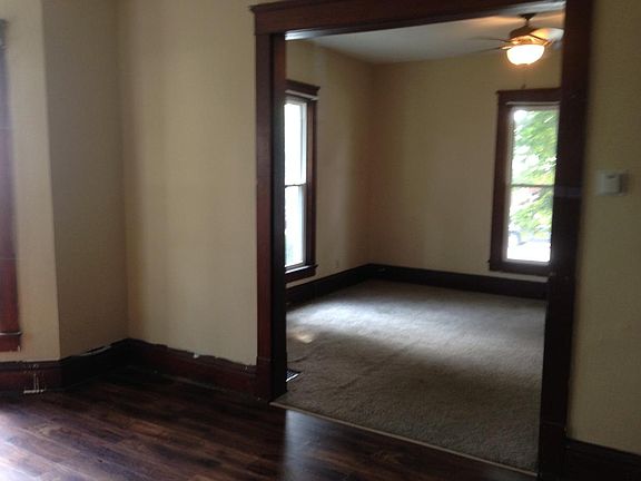 4th image of 617 W Market St