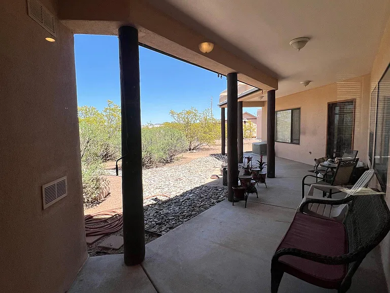 Superstition Dr — Photo 8