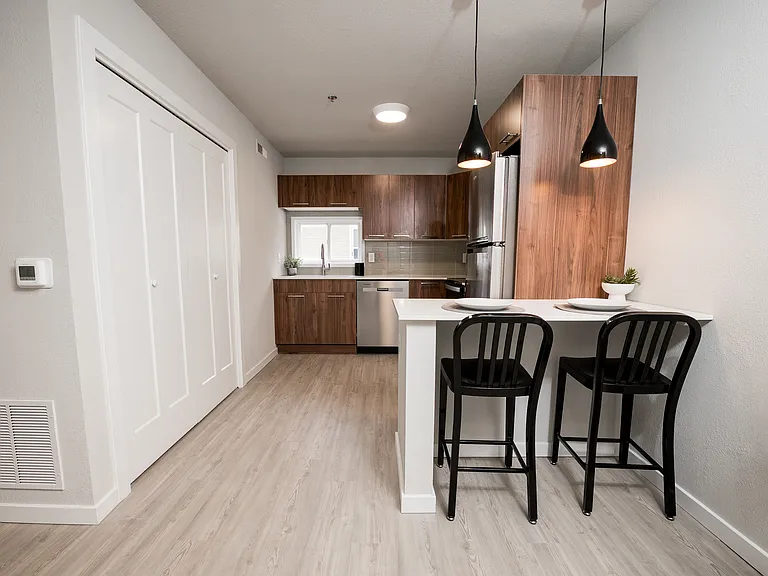 908 Stoughton St #7 — Photo 8