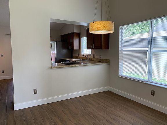 5th image of 9981 Triple Crown Cir